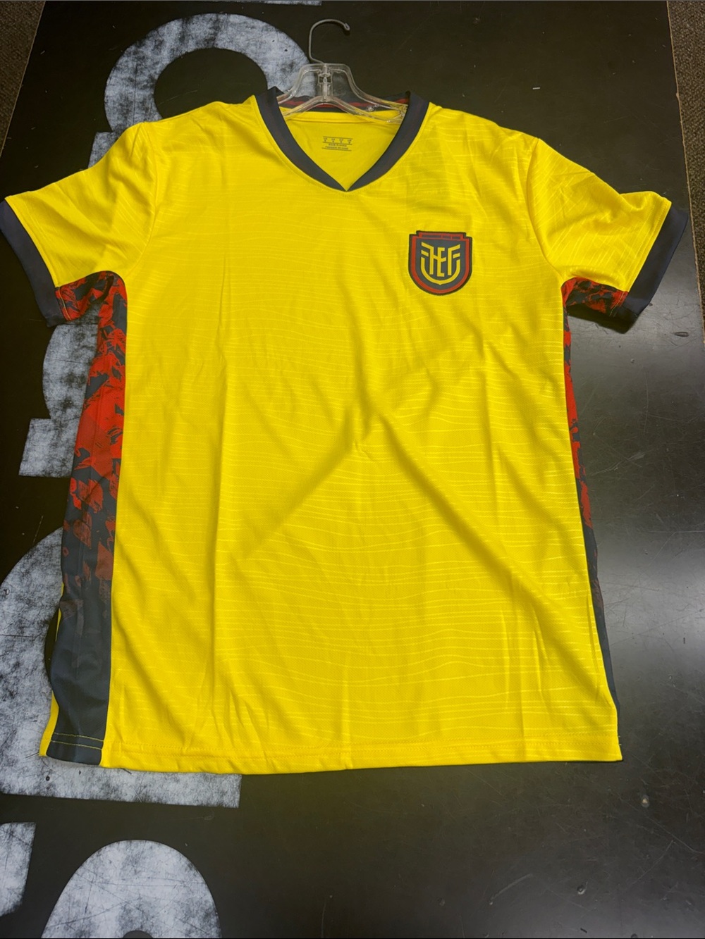 Ecuador 🇪🇨 Adult Small Jersey